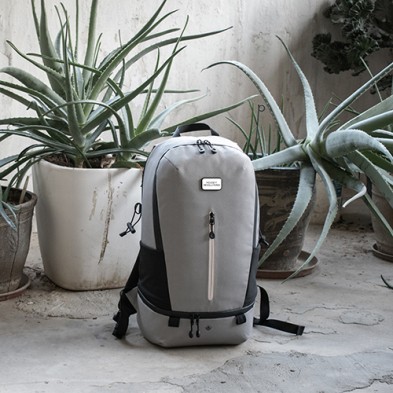 The sustainable urban & outdoor backpack Nomad - BrandCharger